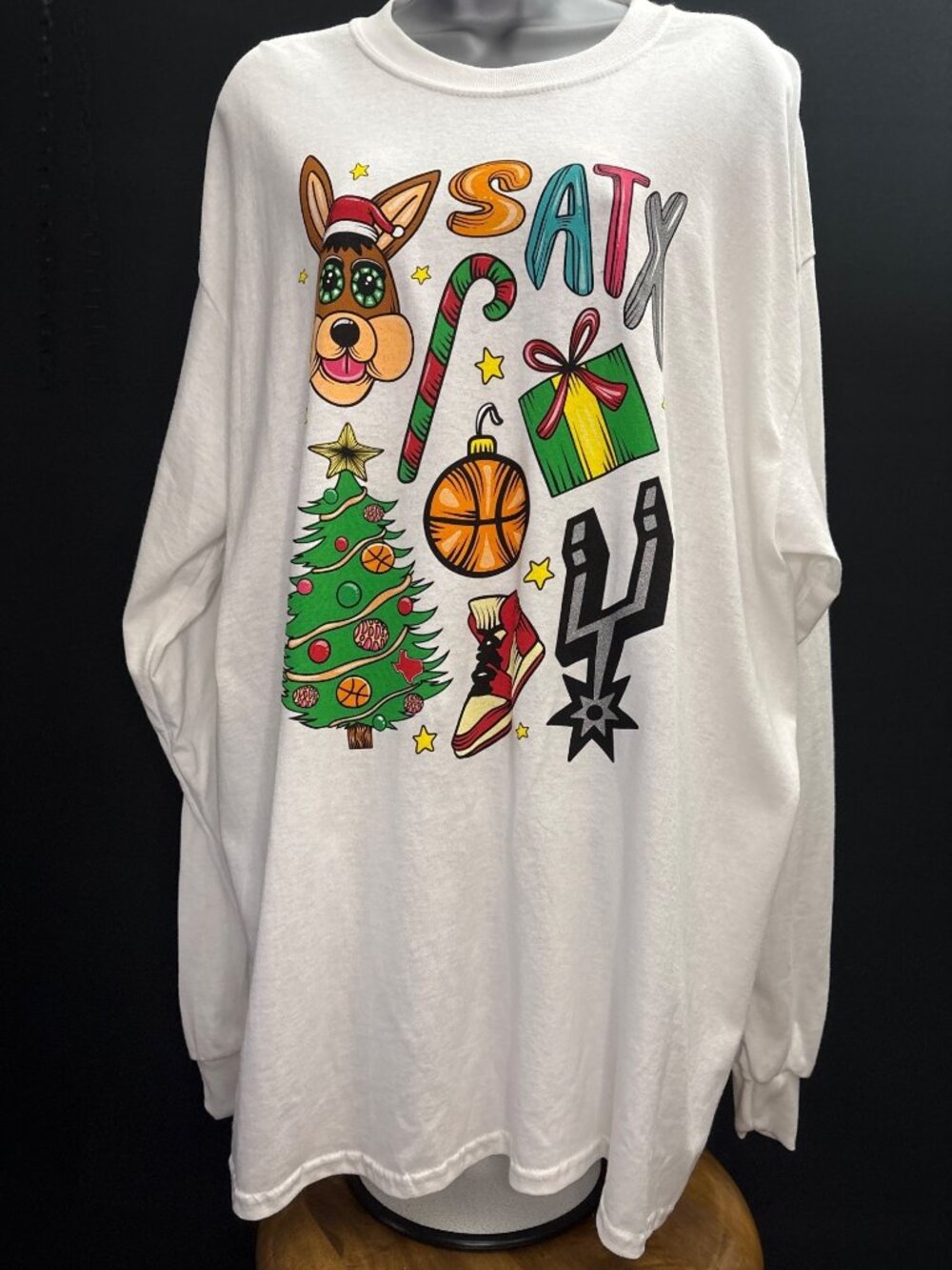 San Antonio Spurs White Long Sleeve T-Shirt Spurs Mascot Coyote Size M SATX